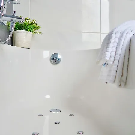 Szálloda Adoma 3*