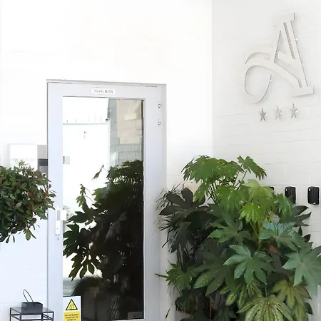 Adoma Hotel 3*