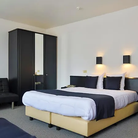 Adoma Hotel 3*